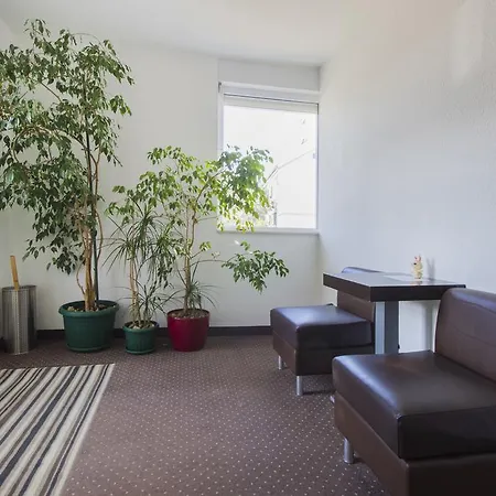 Parkcity Pensión 3*