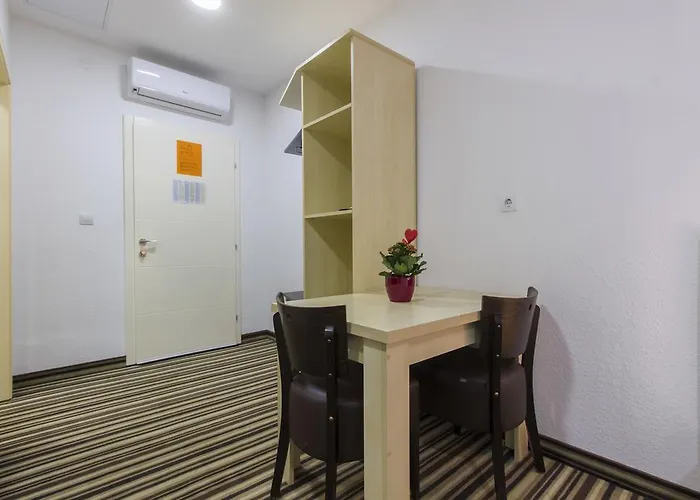 Πανσιόν Parkcity 3*