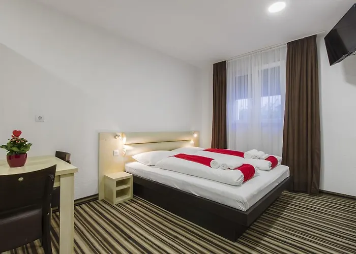 Πανσιόν Parkcity 3*